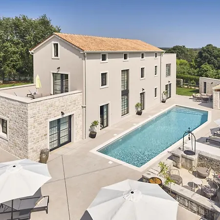 Villa Madora
