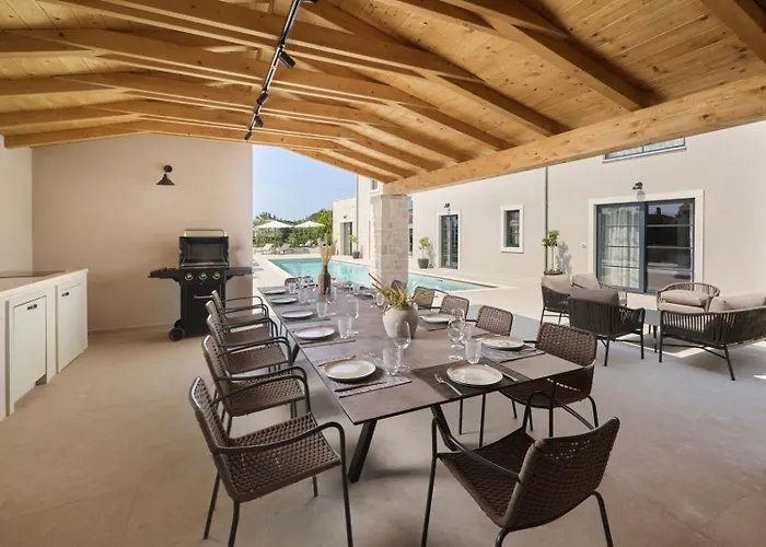 Villa Madora