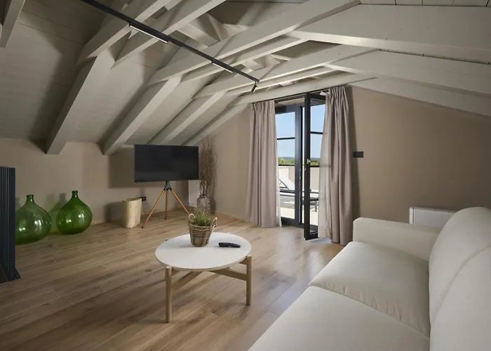 Madora Villa