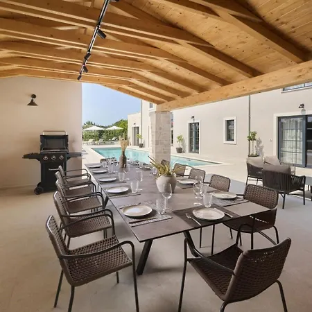 Villa Madora